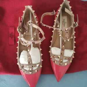 Authentic Valentino Garavani rockstud plats